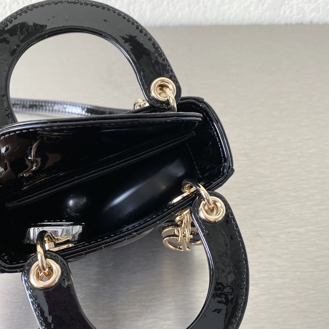 1704686447.4621JGTCTMtpYtMICRO LADY DIOR BAG  S0856 6.jpg