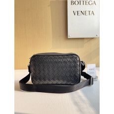 보테가베네타 Bottega Veneta 710048 클래식 인트레치아토 스몰 카메라 백 25cm