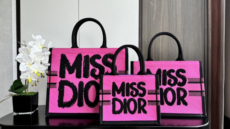 디올 북토트백 투톤 Miss dior 그래비티 자수 스몰, 미듐, 라지