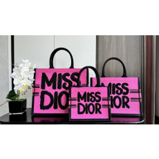 디올 북토트백 투톤 Miss dior 그래비티 자수 스몰, 미듐, 라지